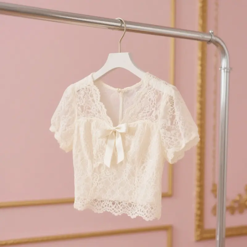 精緻蕾絲短袖衣